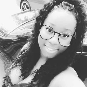 Meet your Posher, Chantallee